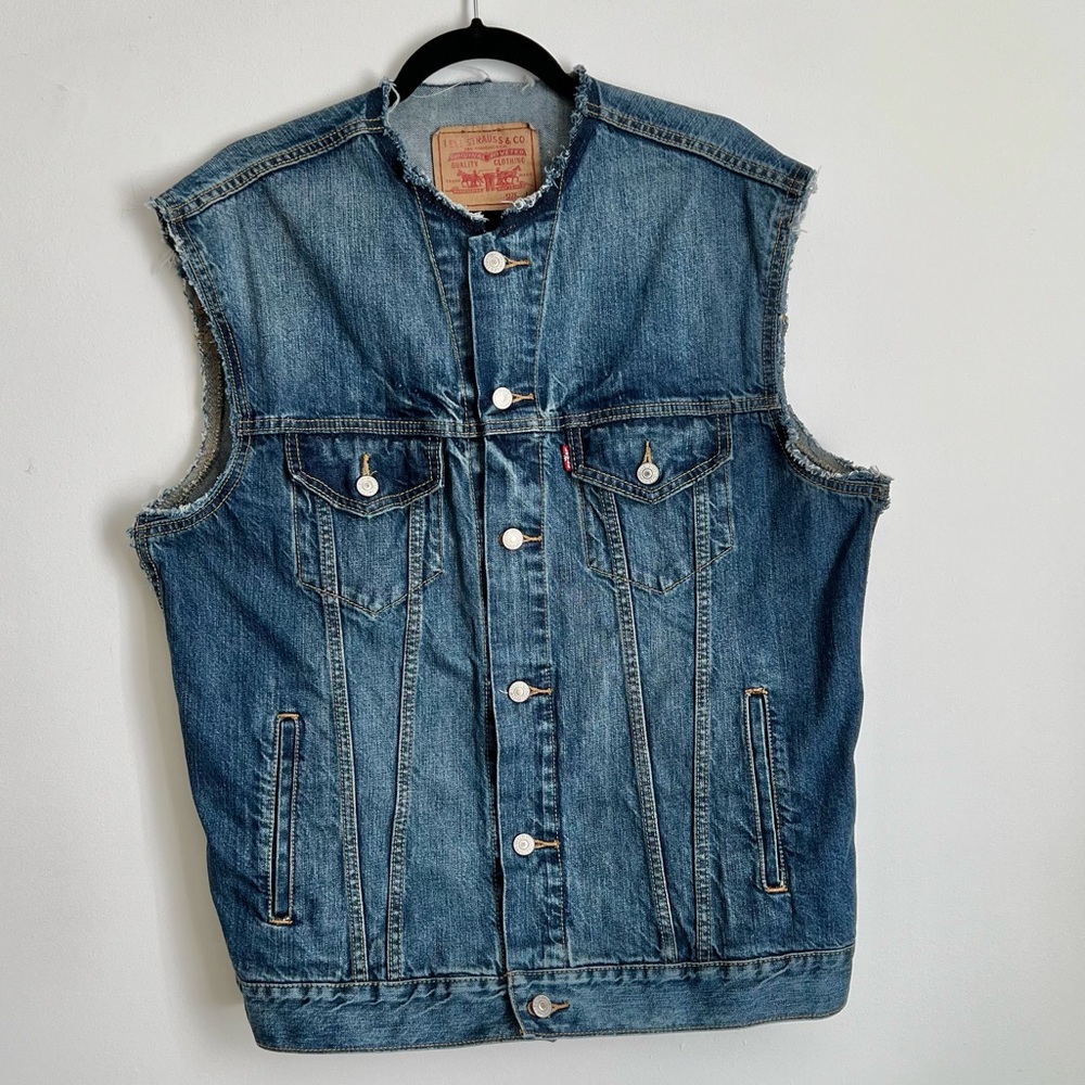 Vintage Levi’s Denim Vest Size Large